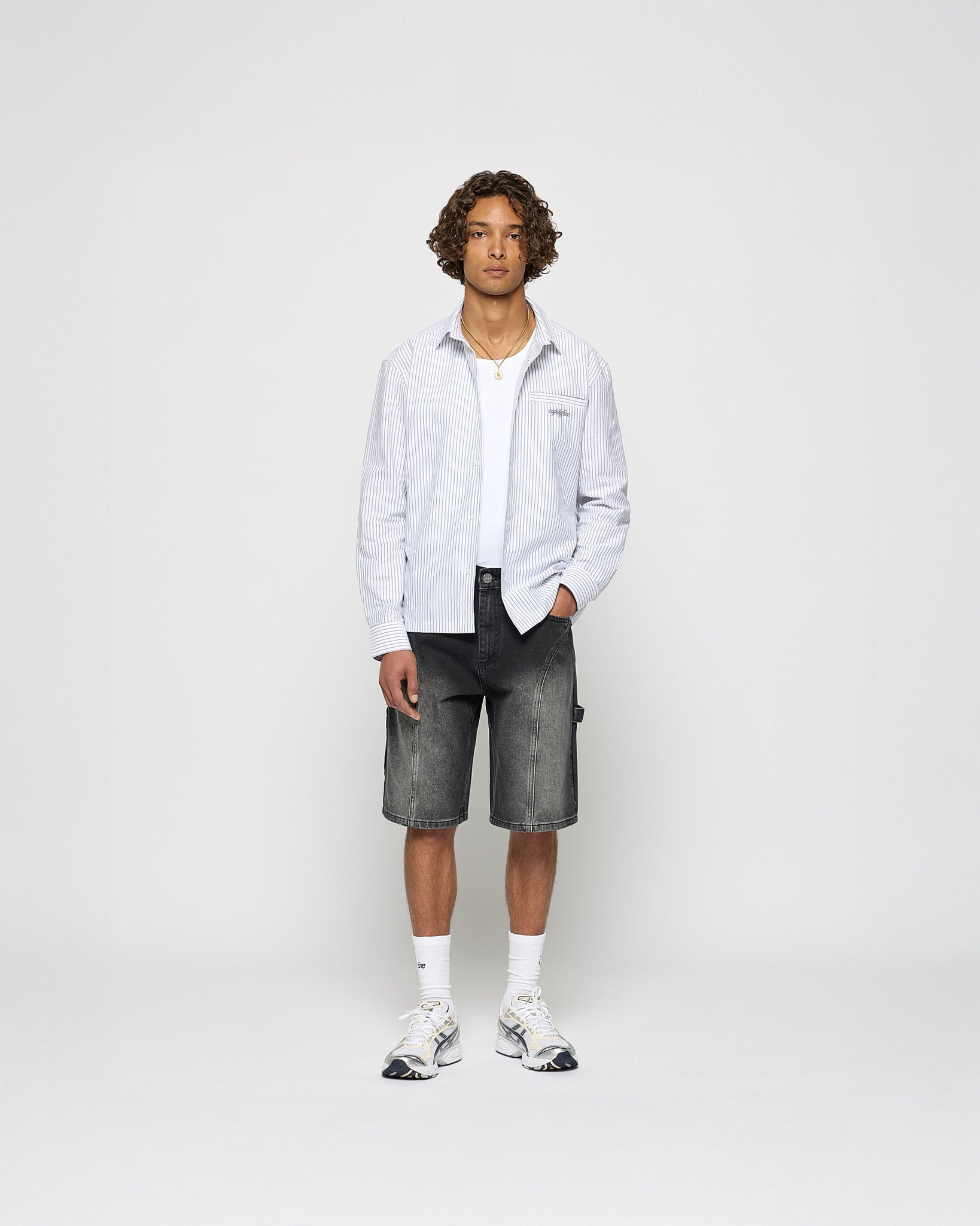 Dividing Seams Baggy Shorts