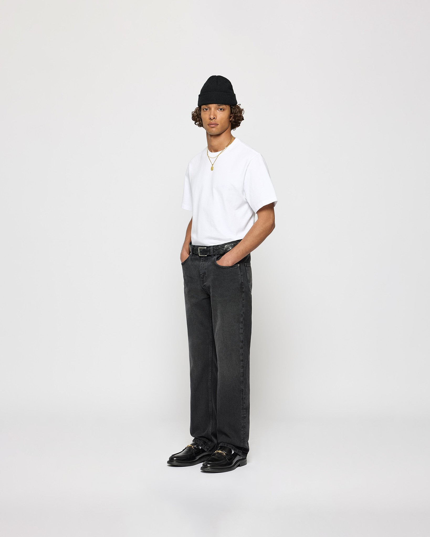 Straight basic jeans