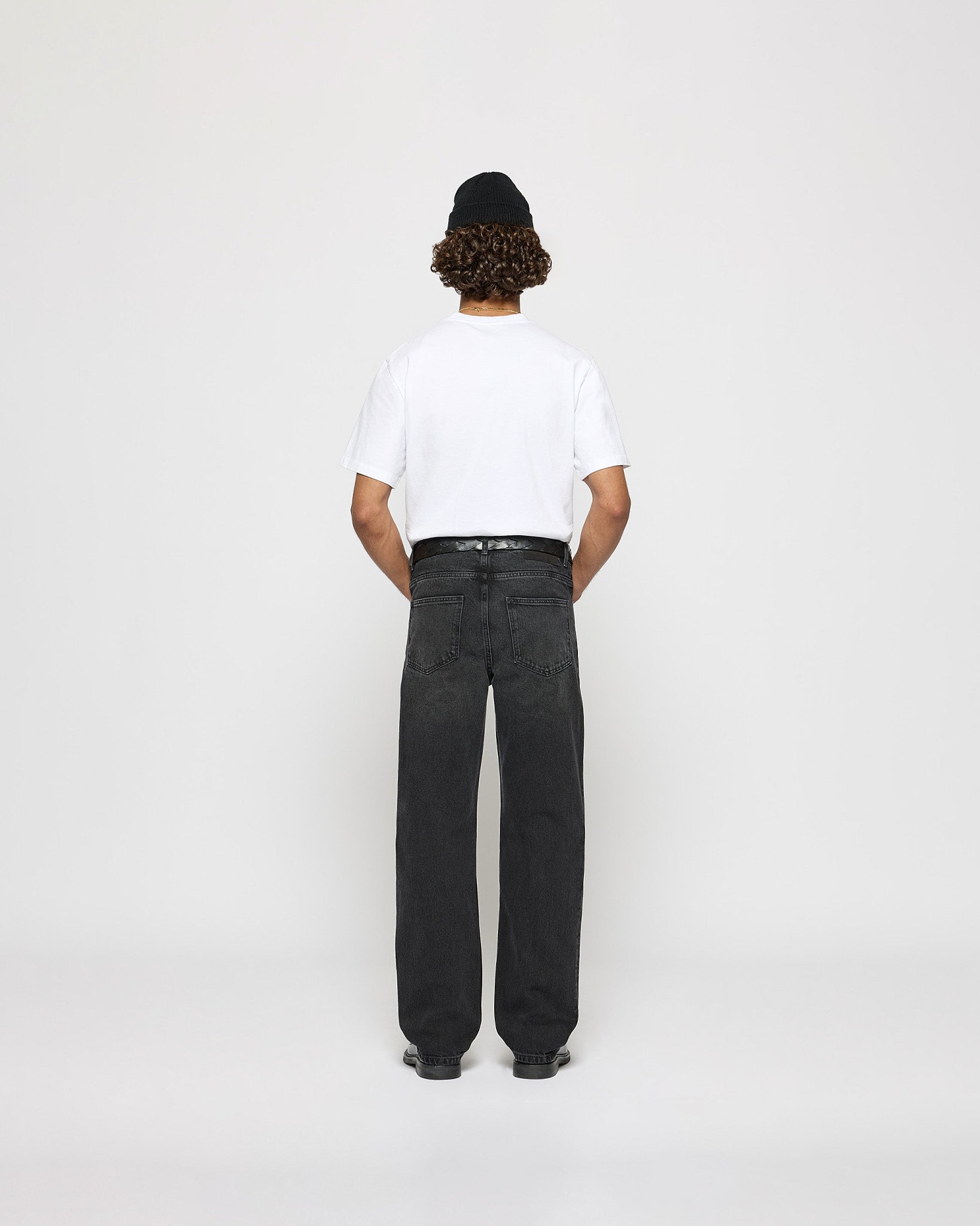 Straight basic jeans