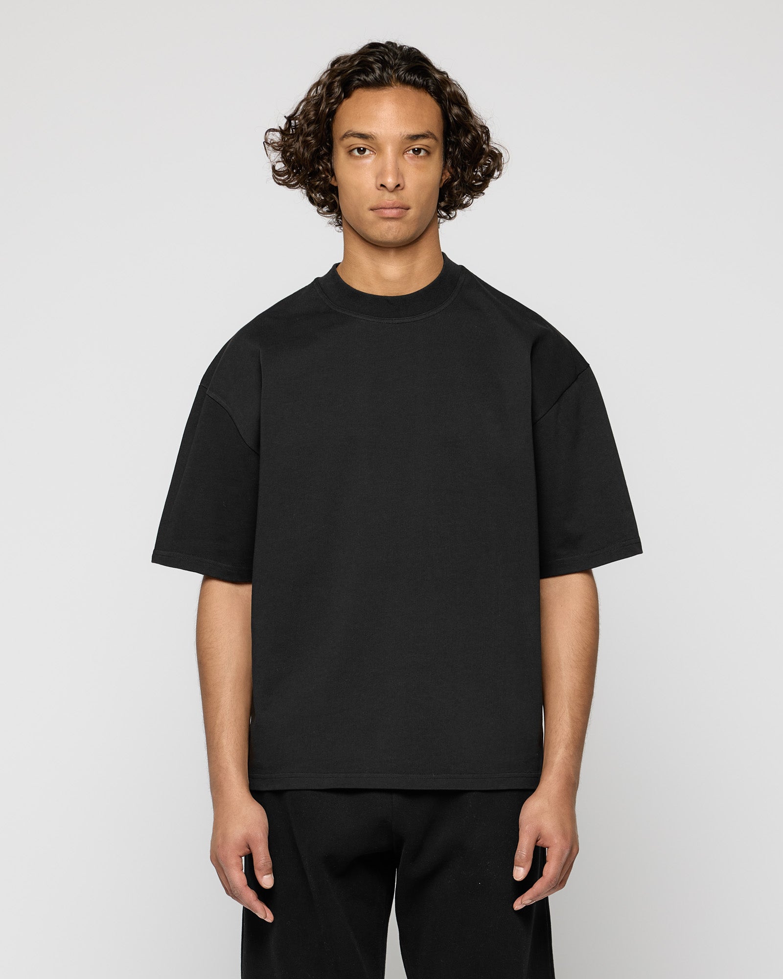 Heavy Black Basic T-Shirt