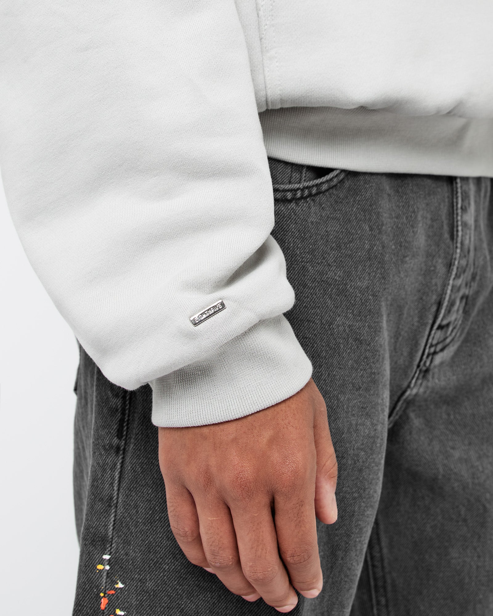Double discount layer sweatshirt