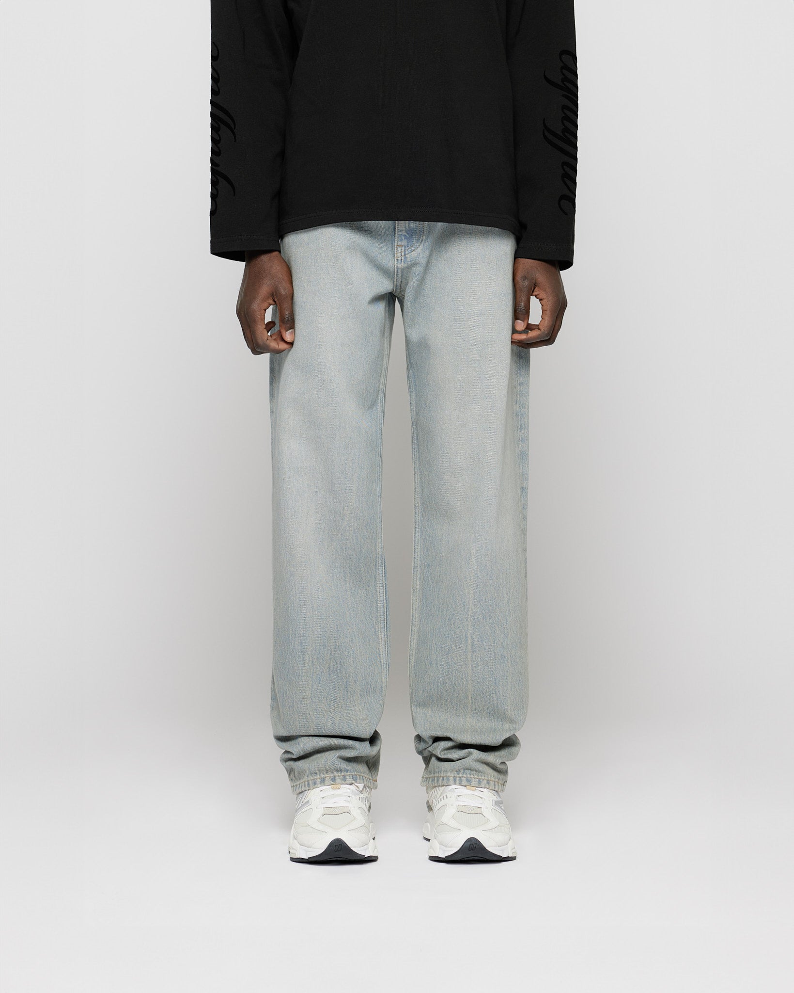Straight basic jeans