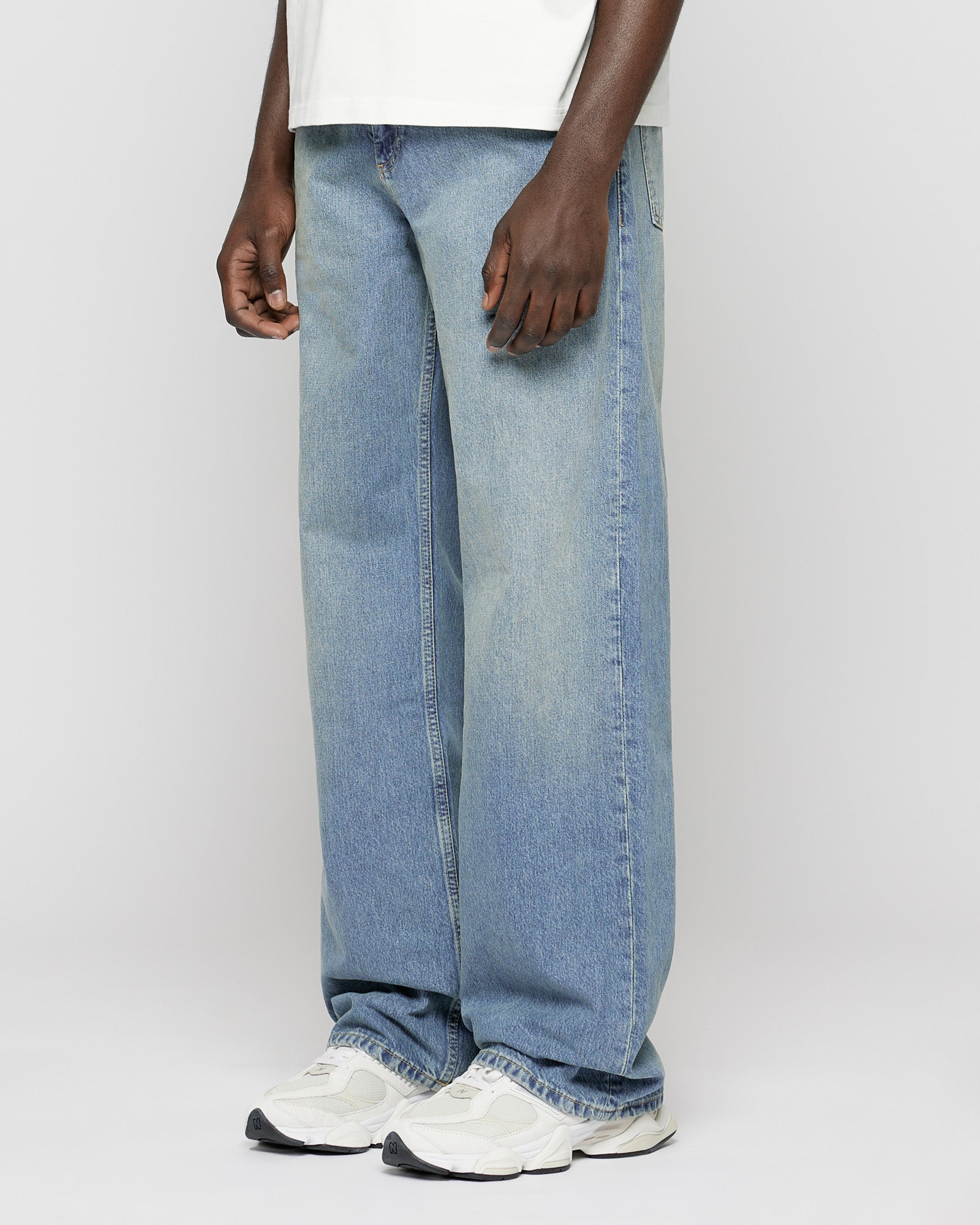 Loose Basic Jeans