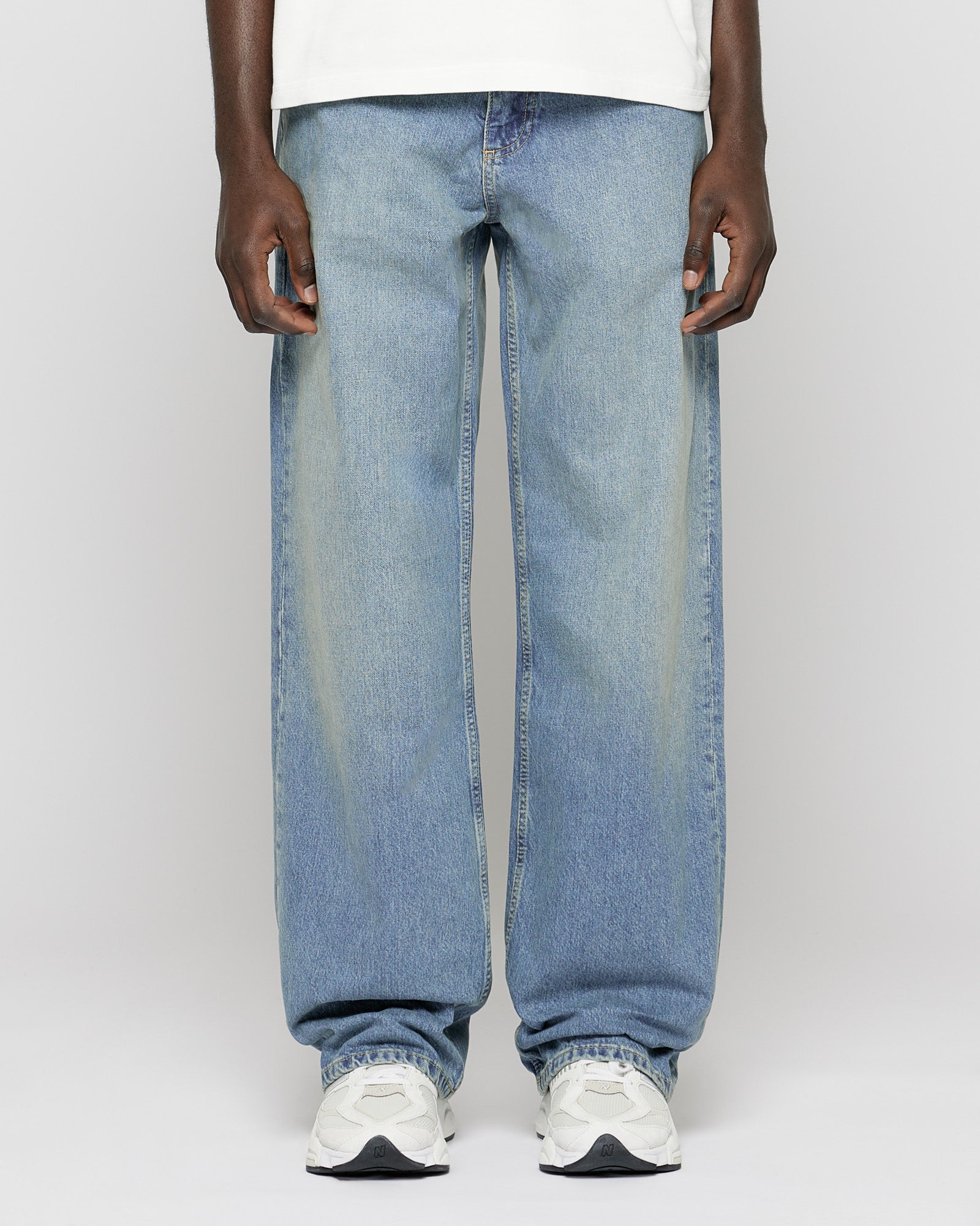 Loose Basic Jeans