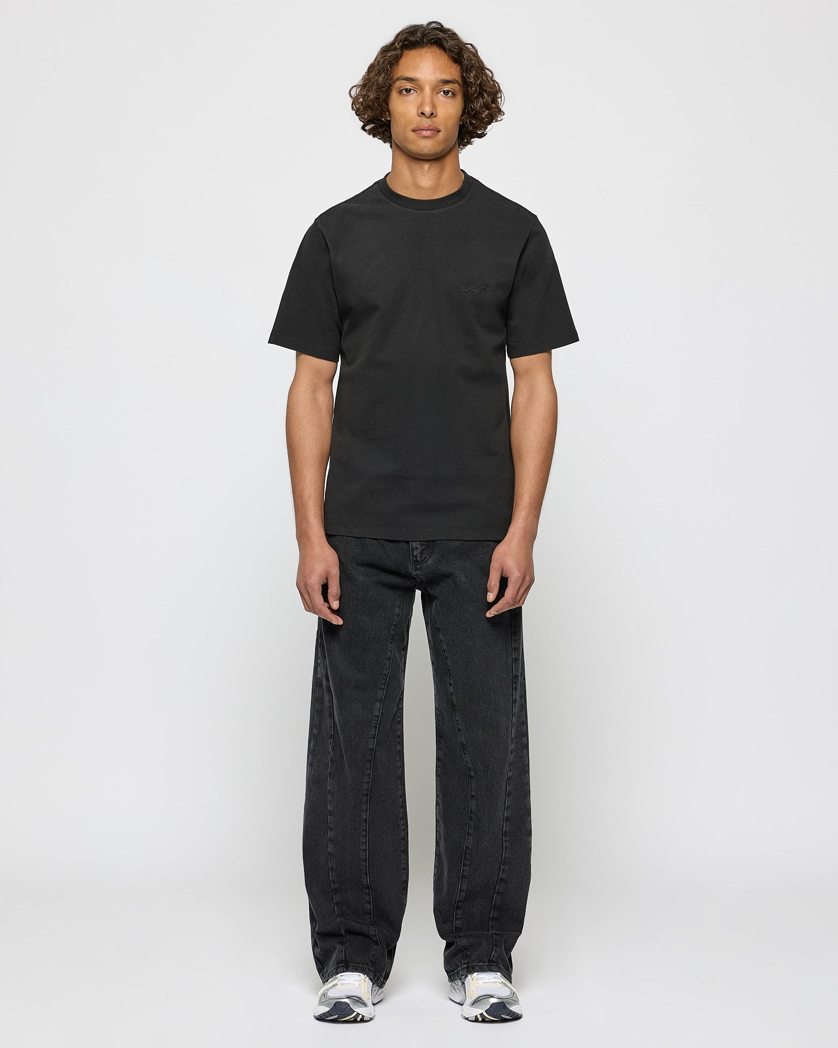 Dividing Seam Loose Denim
