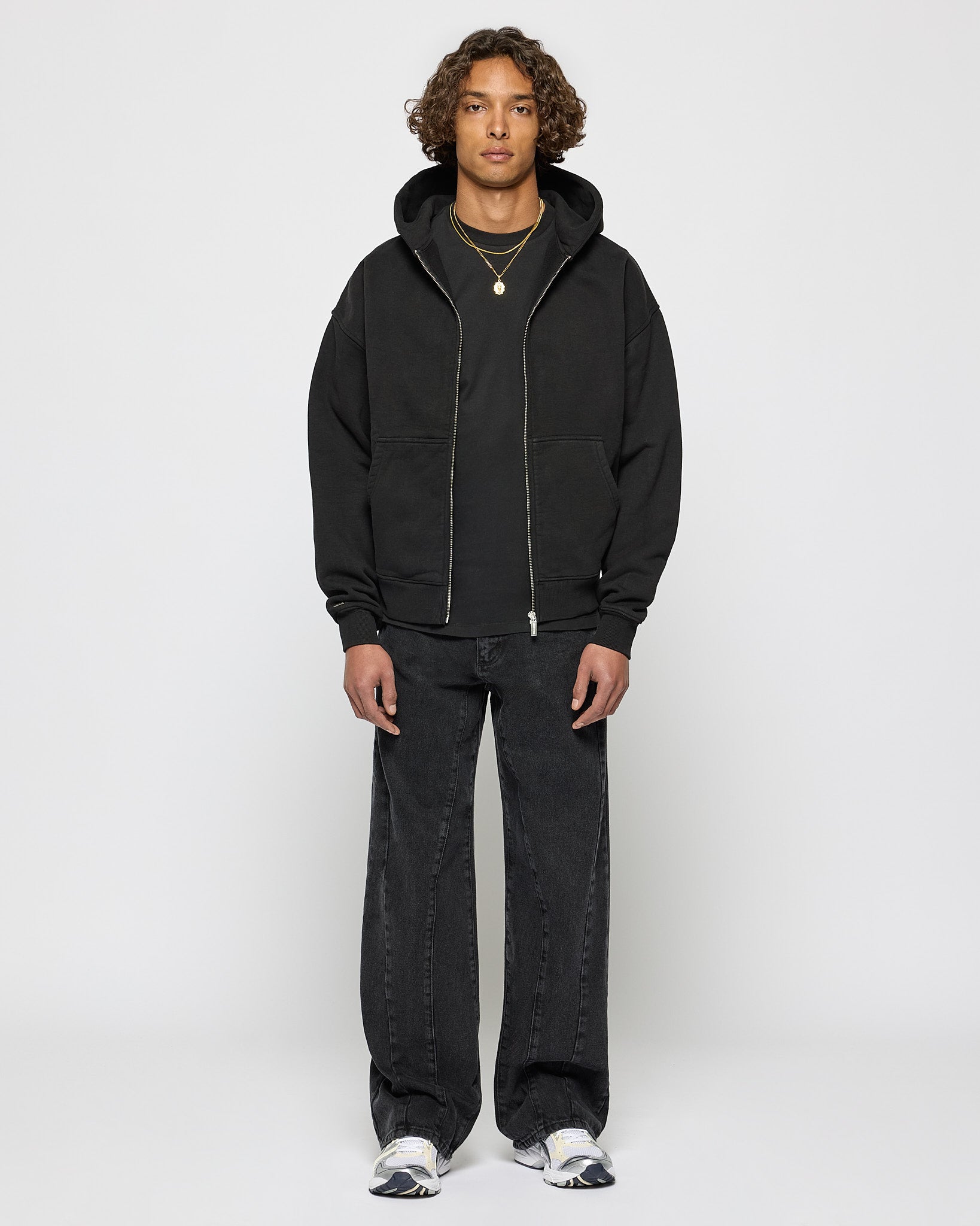 Dividing Seam Loose Denim