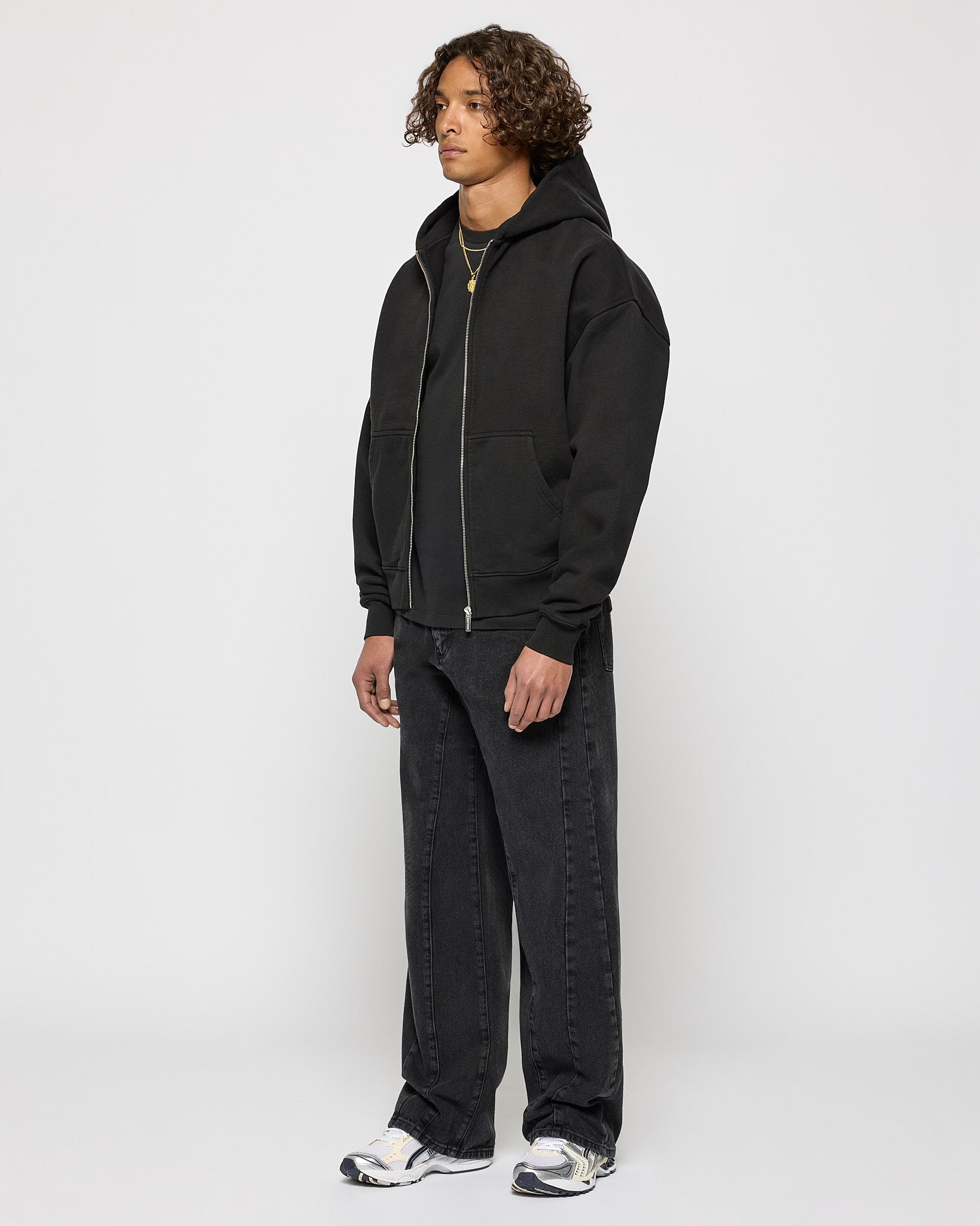 Dividing Seam Loose Denim