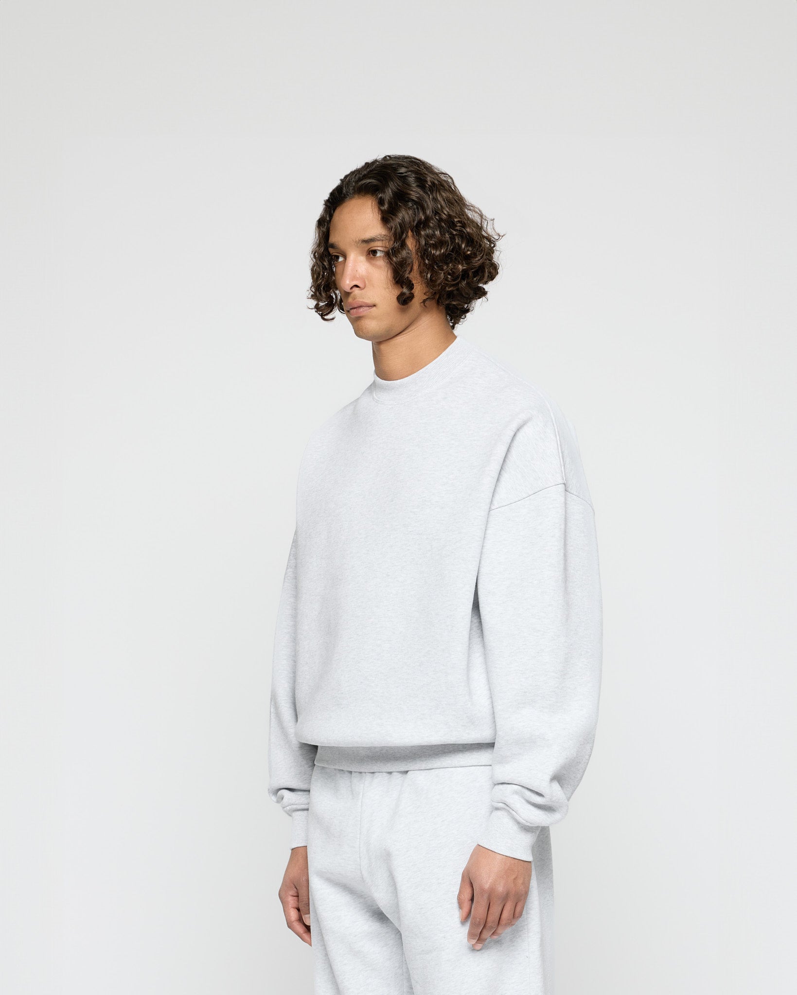Signature Oversized Crewneck Sweater