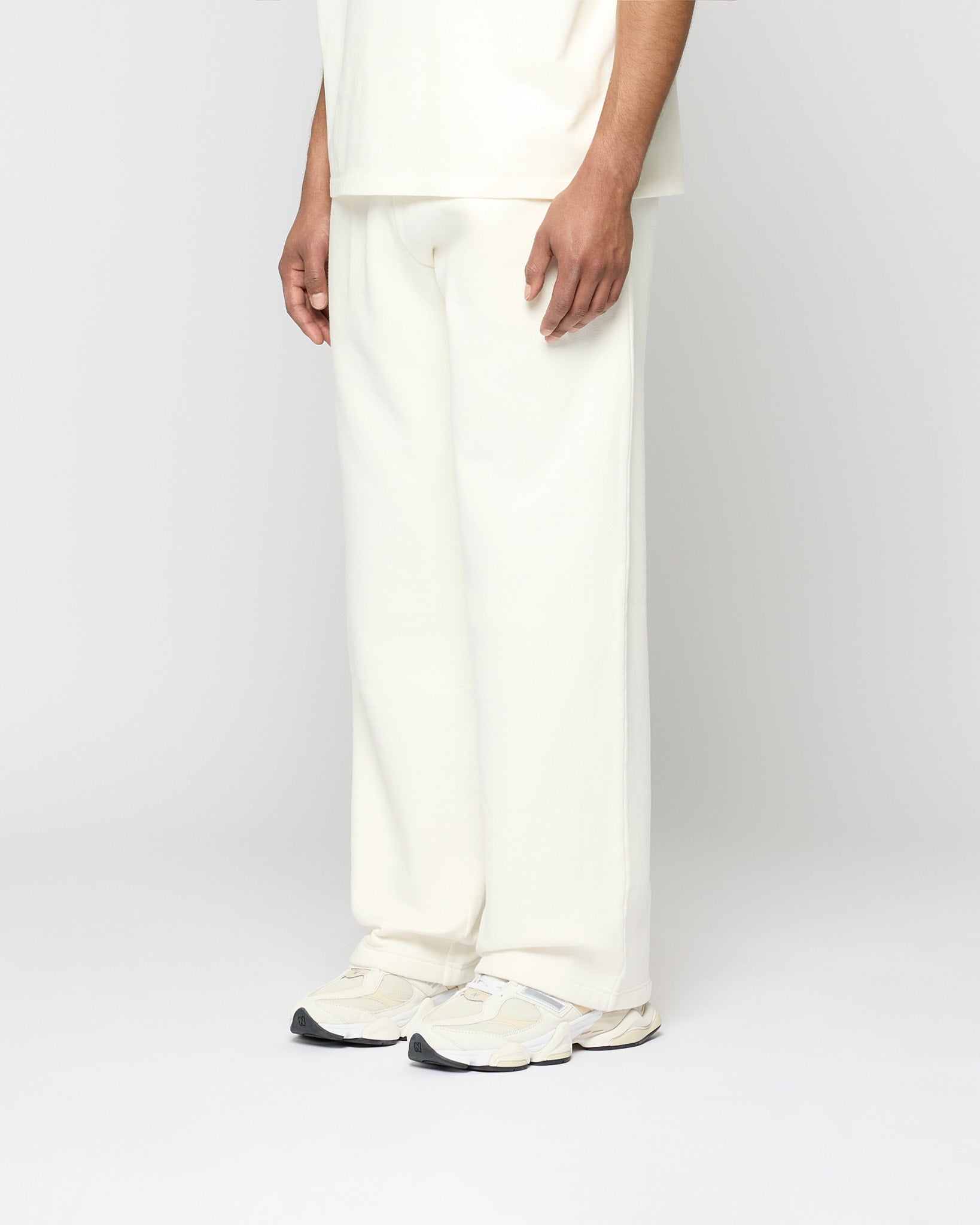 Signature Wide Sweatpants