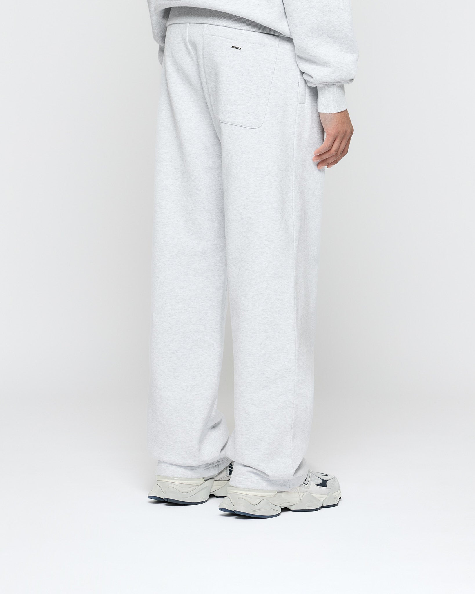 Signature Wide Sweatpants