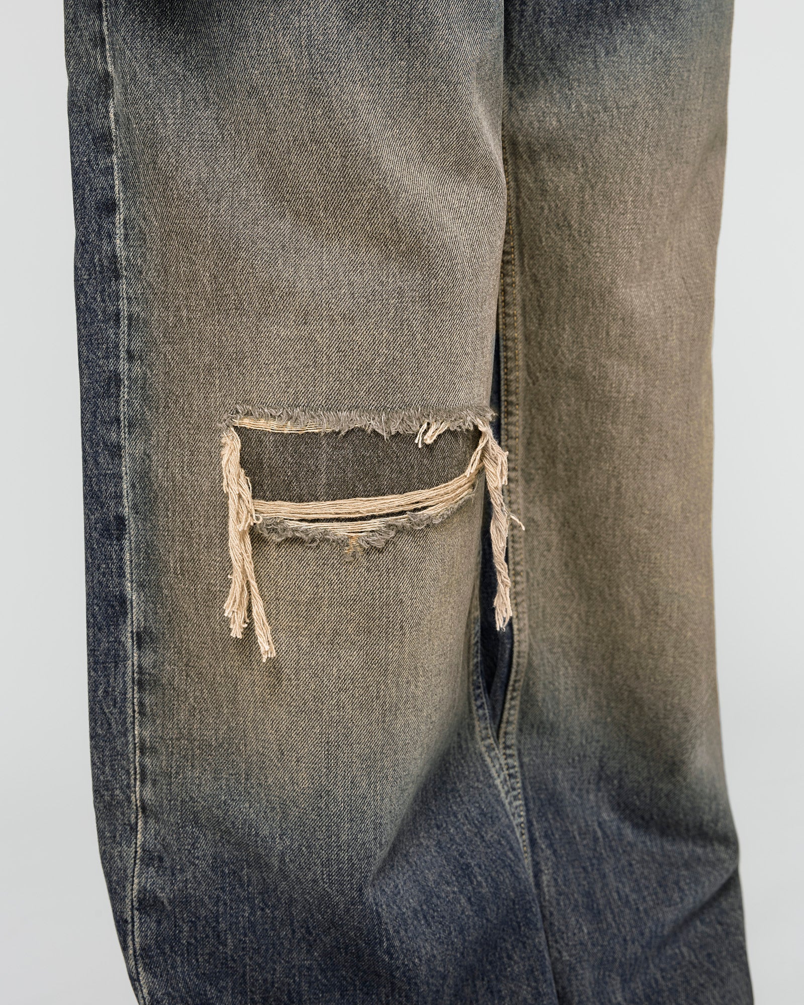 Knee Cut Loose Denim