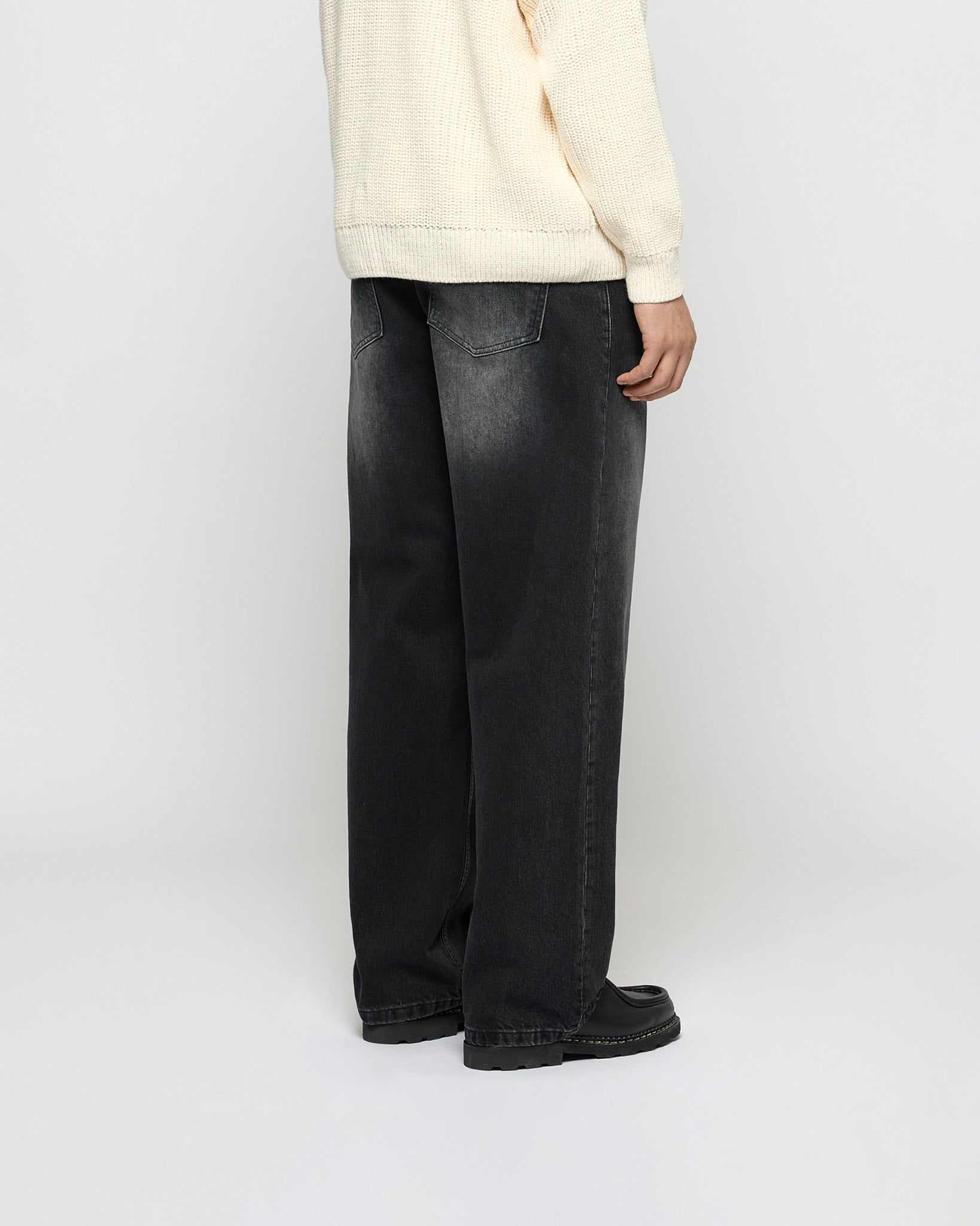 Relaxed Fit Jeans