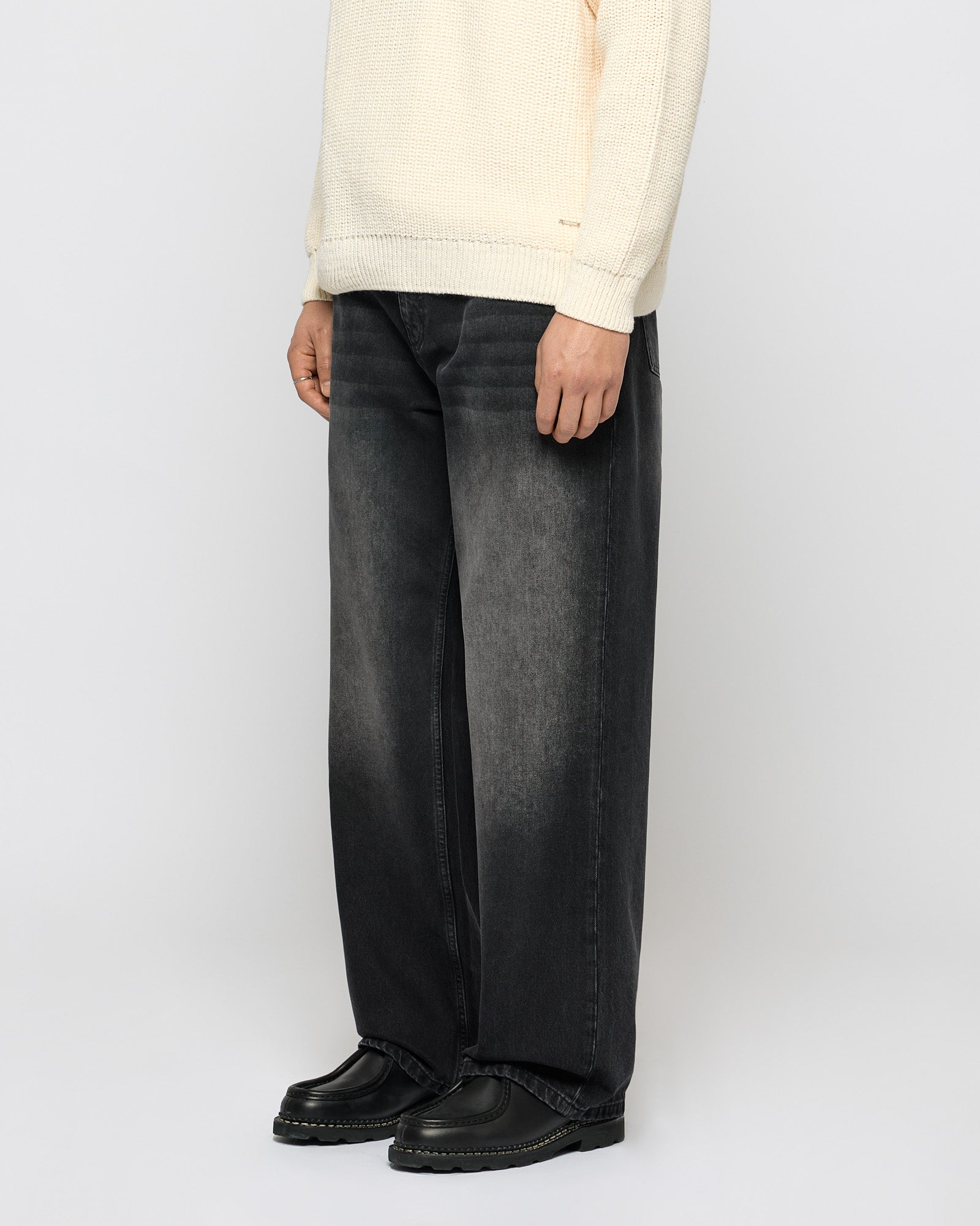 Relaxed Fit Jeans