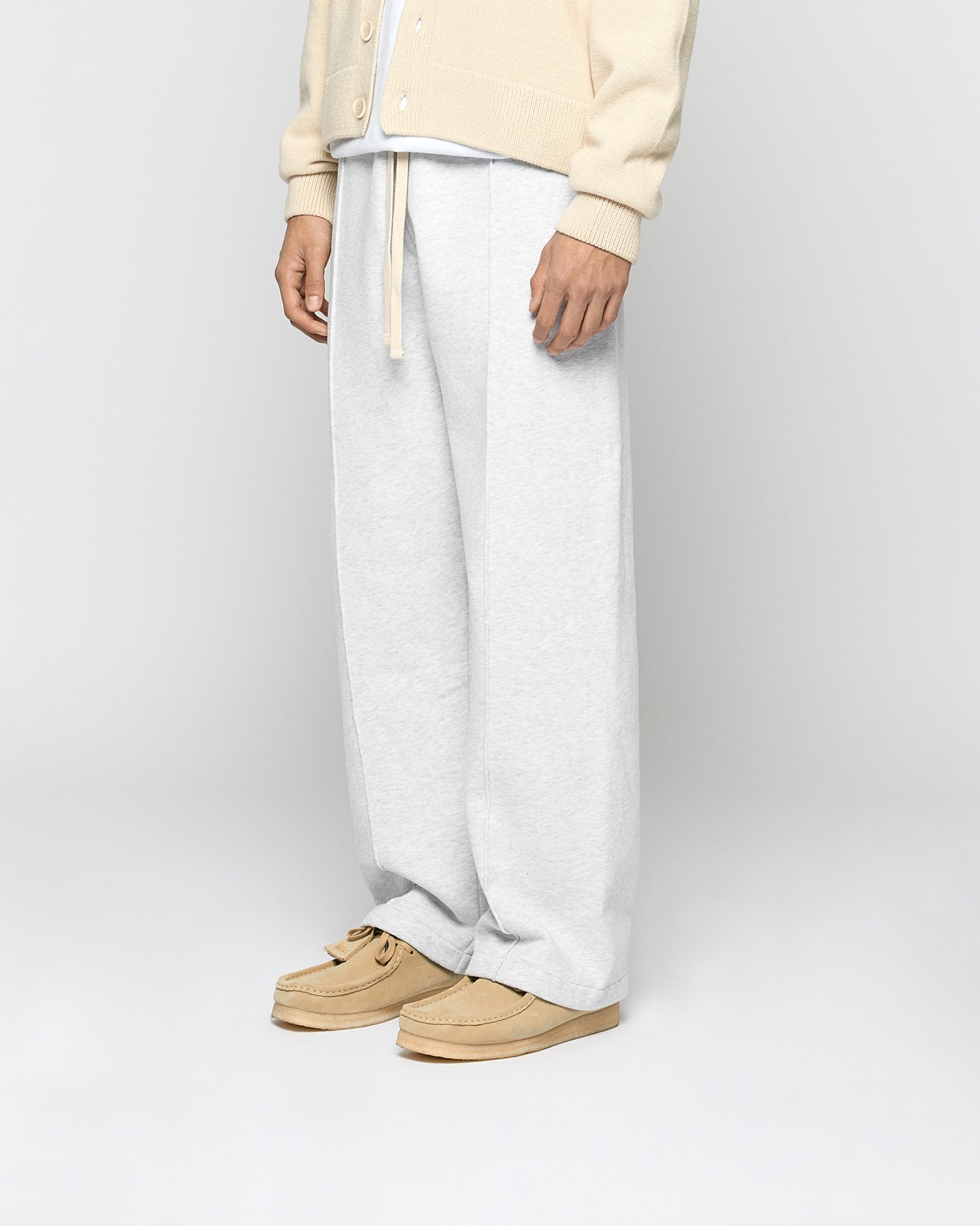 Contrast Embroidered Wide Sweatpants