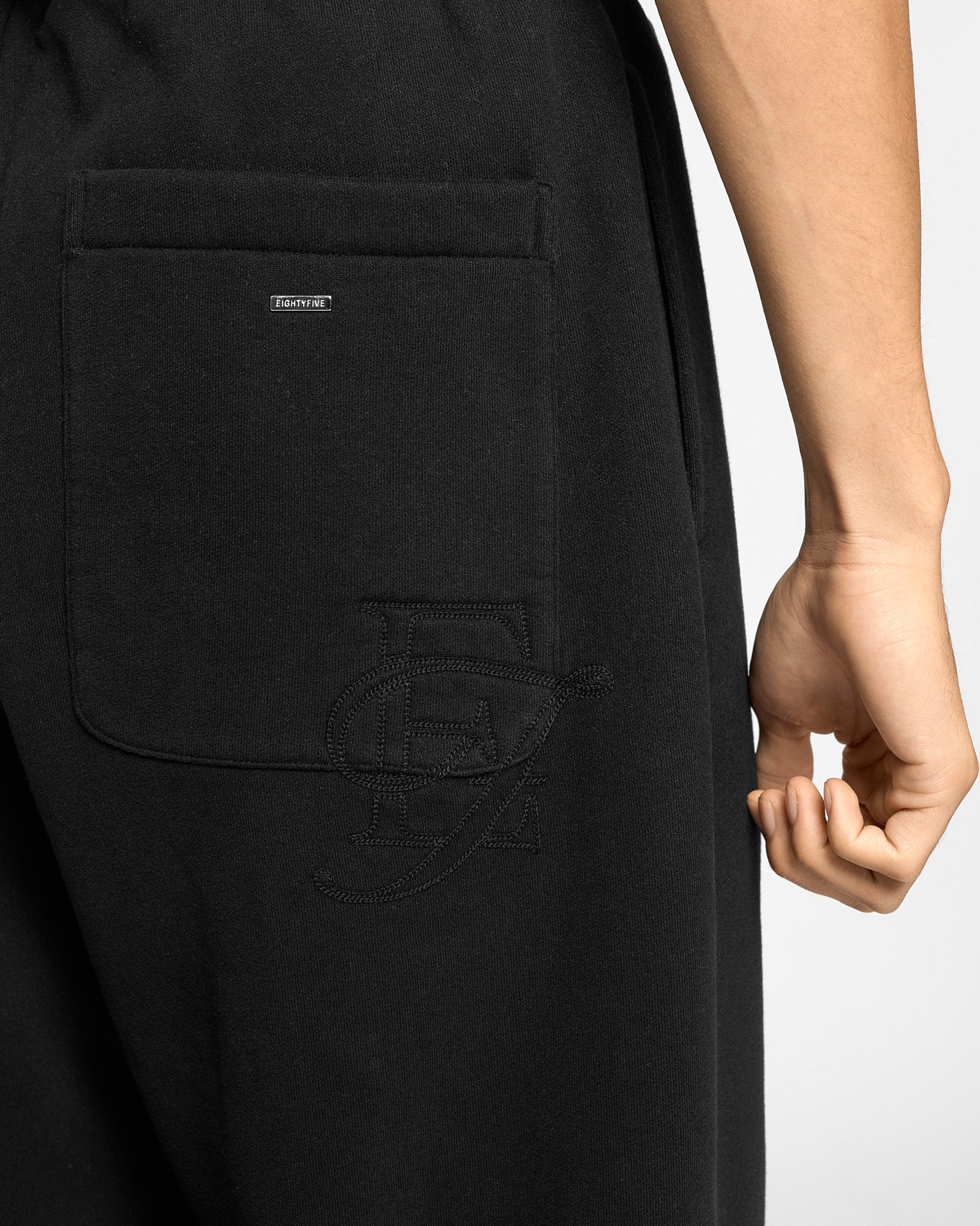 Contrast Embroidered Wide Sweatpants