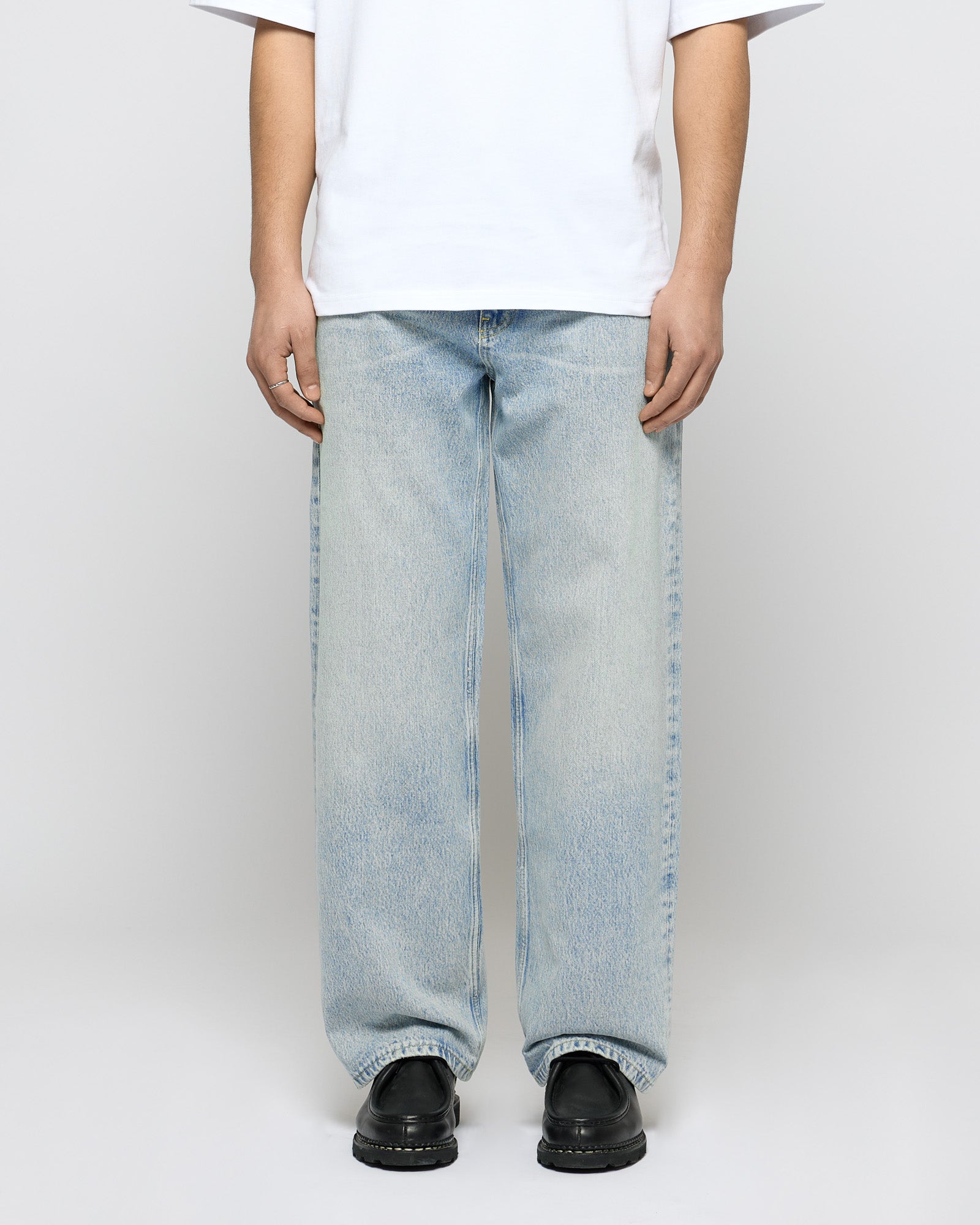 Cropped Straight Denim