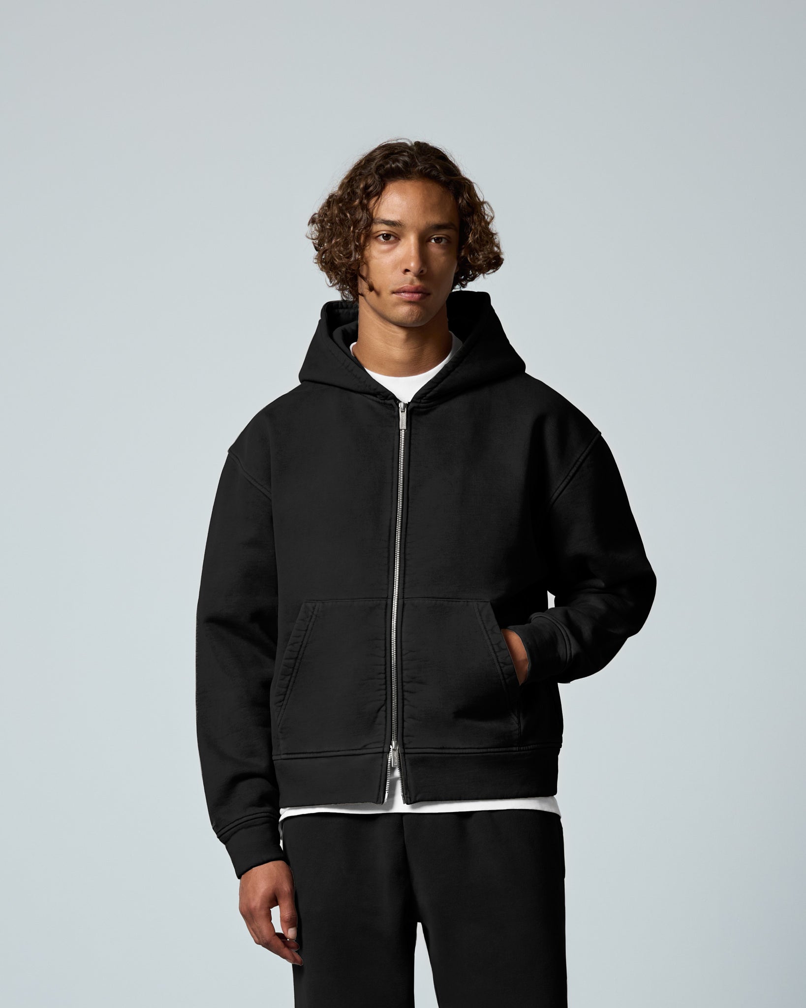Zip hoodies – eightyfiveclo