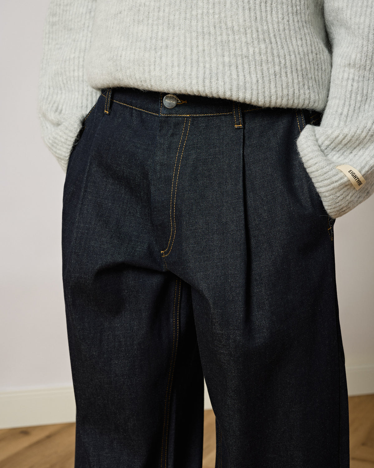 Barrel Fit Denim