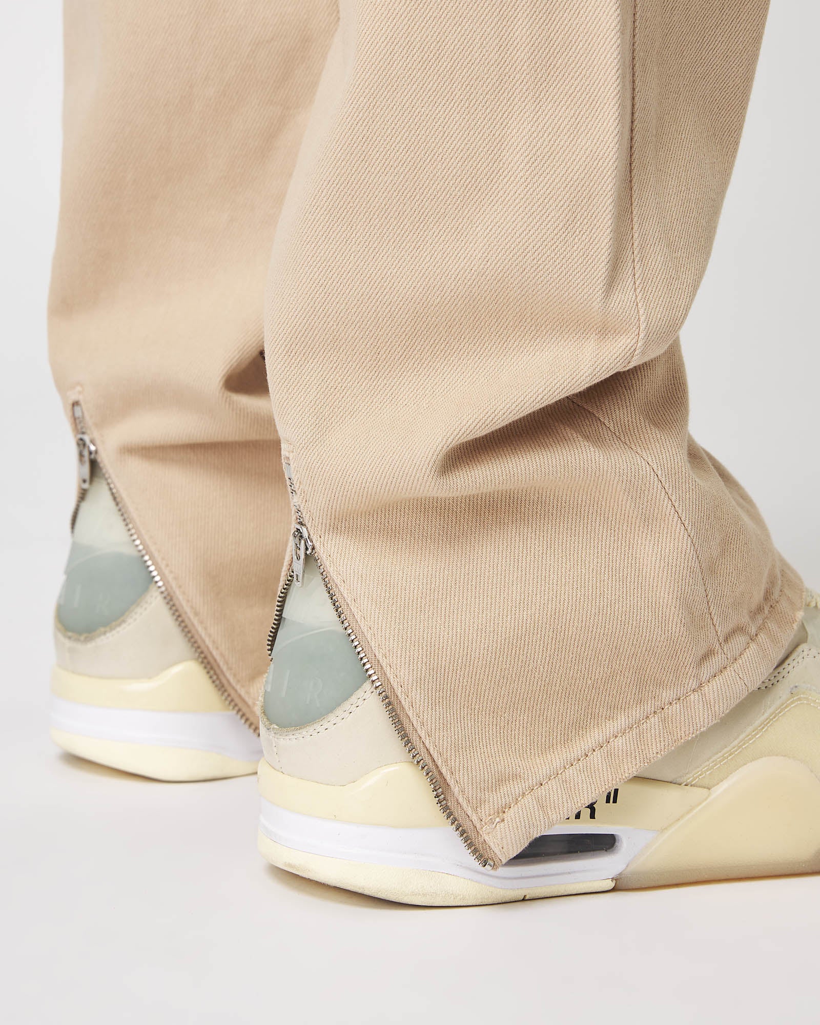Zipped Garbadin Jeans