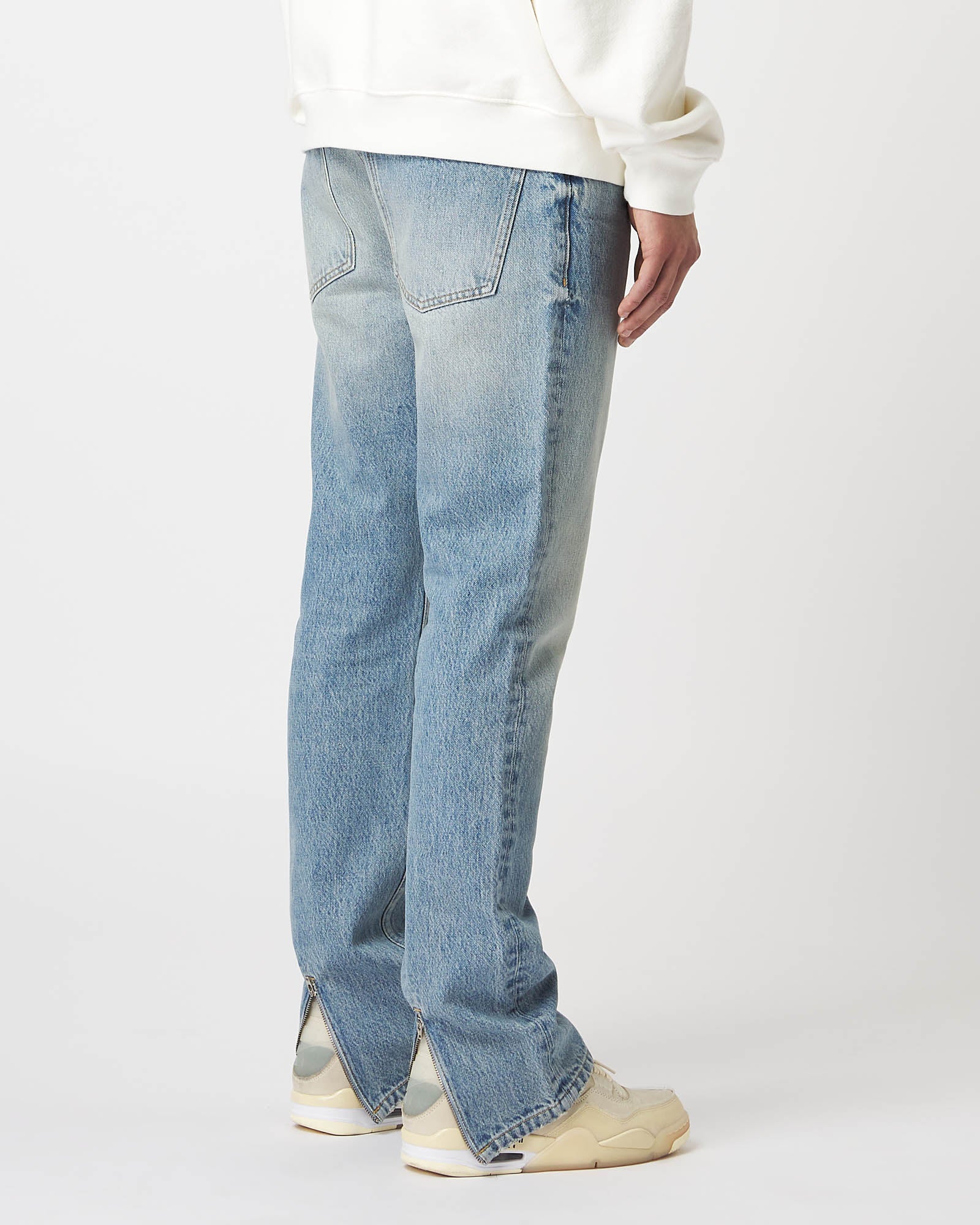 Washed Zipped Jeans