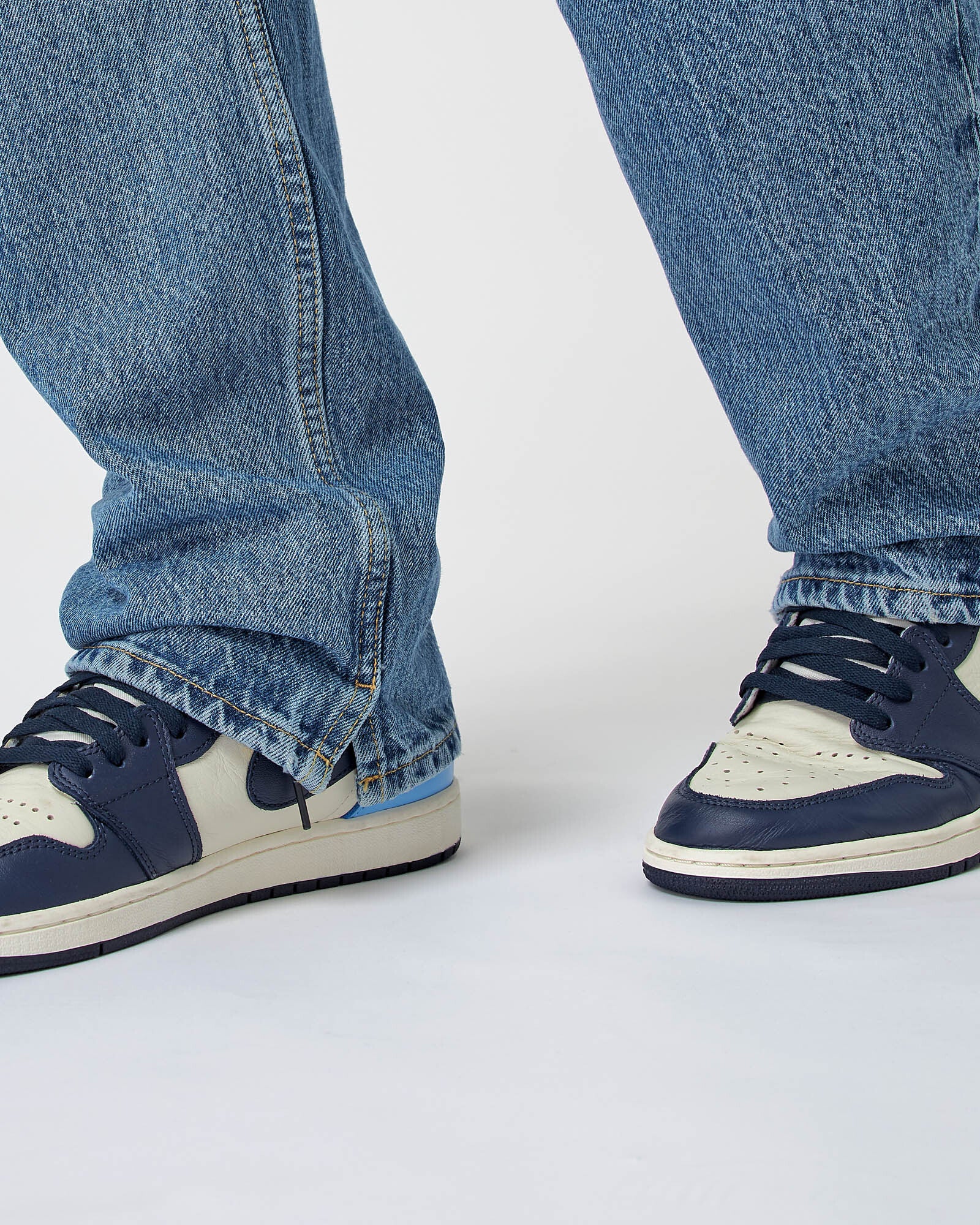 Distressed Split Jeans