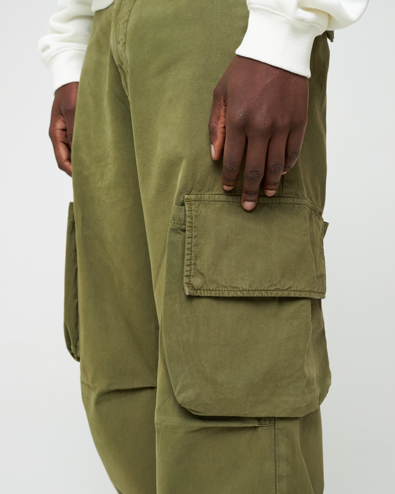 V Cut Sapphire Cargo Pants – Varenneofficial